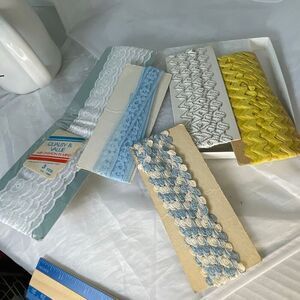 One lot vintage of sewing trimmings lace eyelet zig zag